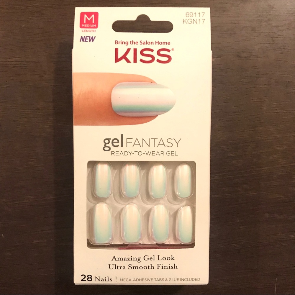 KISS Press-On Nails